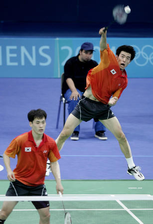 {賭馬}(悉尼奥运会羽毛球男单前三名奖牌) {賭馬}(悉尼奥运会羽毛球男单前三名奖牌)